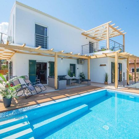 Acharavi Beach Villa エクステリア 写真