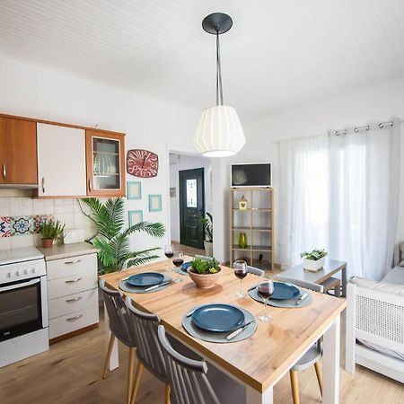 Acharavi Beach Villa エクステリア 写真
