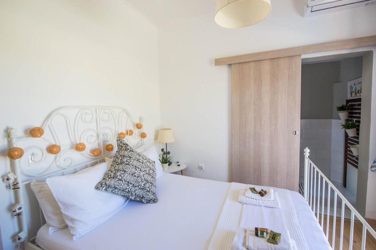 Acharavi Beach Villa エクステリア 写真