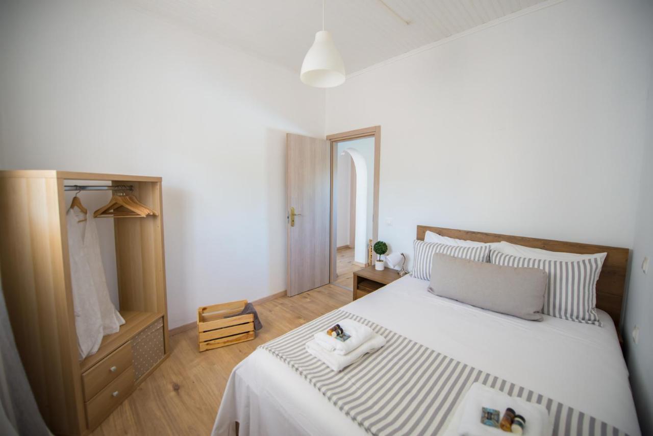 Acharavi Beach Villa エクステリア 写真