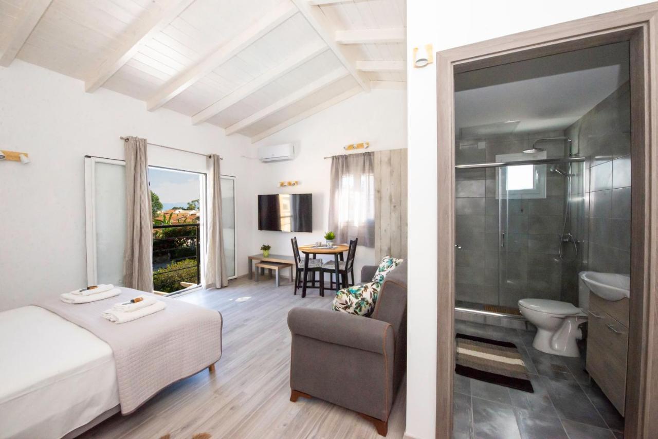Acharavi Beach Villa エクステリア 写真